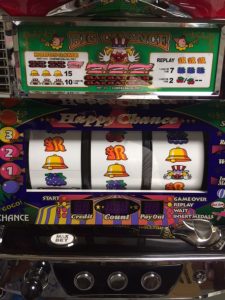 台の中で仕事をする男 さんの投稿